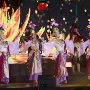  วิทยาลัยนาฏศิลป จัดการแสดงเผยแพร่ศิลปวัฒนธรรม เนื่องในงาน"ราชมงคลร่วมใจสืบสายวัฒนธรรมไทยครั้งที่15"